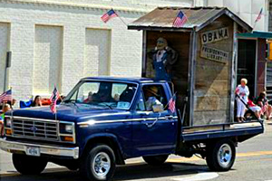 "The parade committeeman noted that the float was a huge hit with most people who watched it proceed slowly by. It even won an honorable mention in the awards ceremony." - Daily Caller