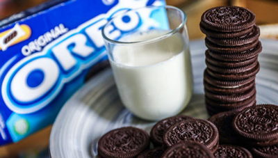 "In yet another example of a multinational company glomming on to a current social hot topic in order to hawk its products, Oreo has released an advert with an LGBTQ story in it." - Summit News